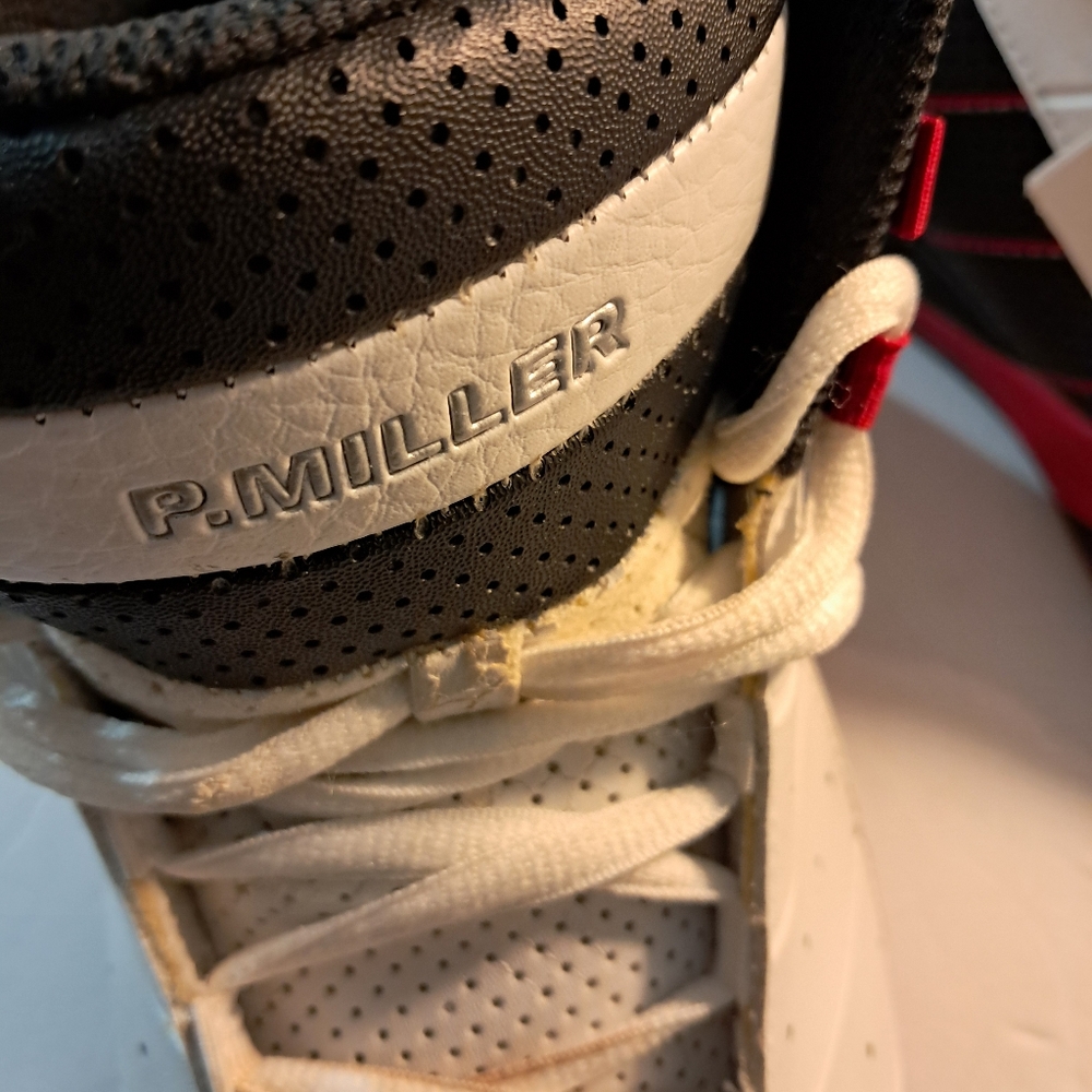 FM1182-UDY P. Miller Heart of Soldiers Soul Collection Mid Top Basketball Shoe. - Picture 6 of 16